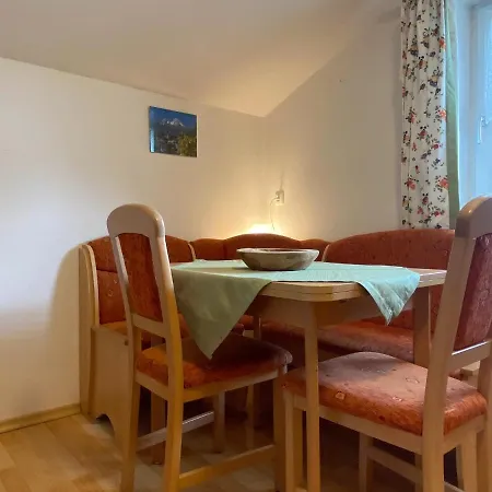 Reich Apartment